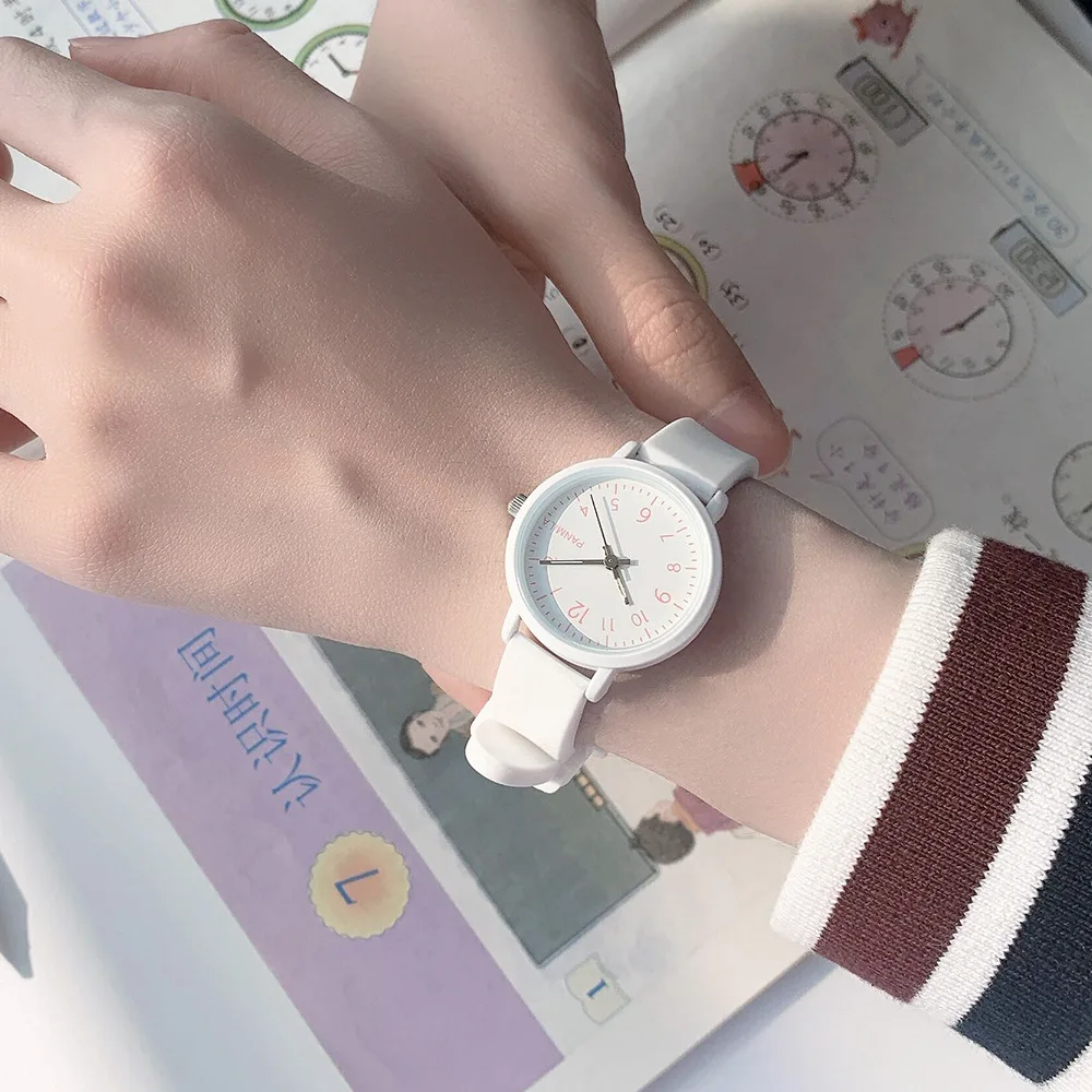 New 2026 Simple Design Everyday Quartz Watch With Three Hands And Silicone Strap For Women - A Perfect Gift For Her