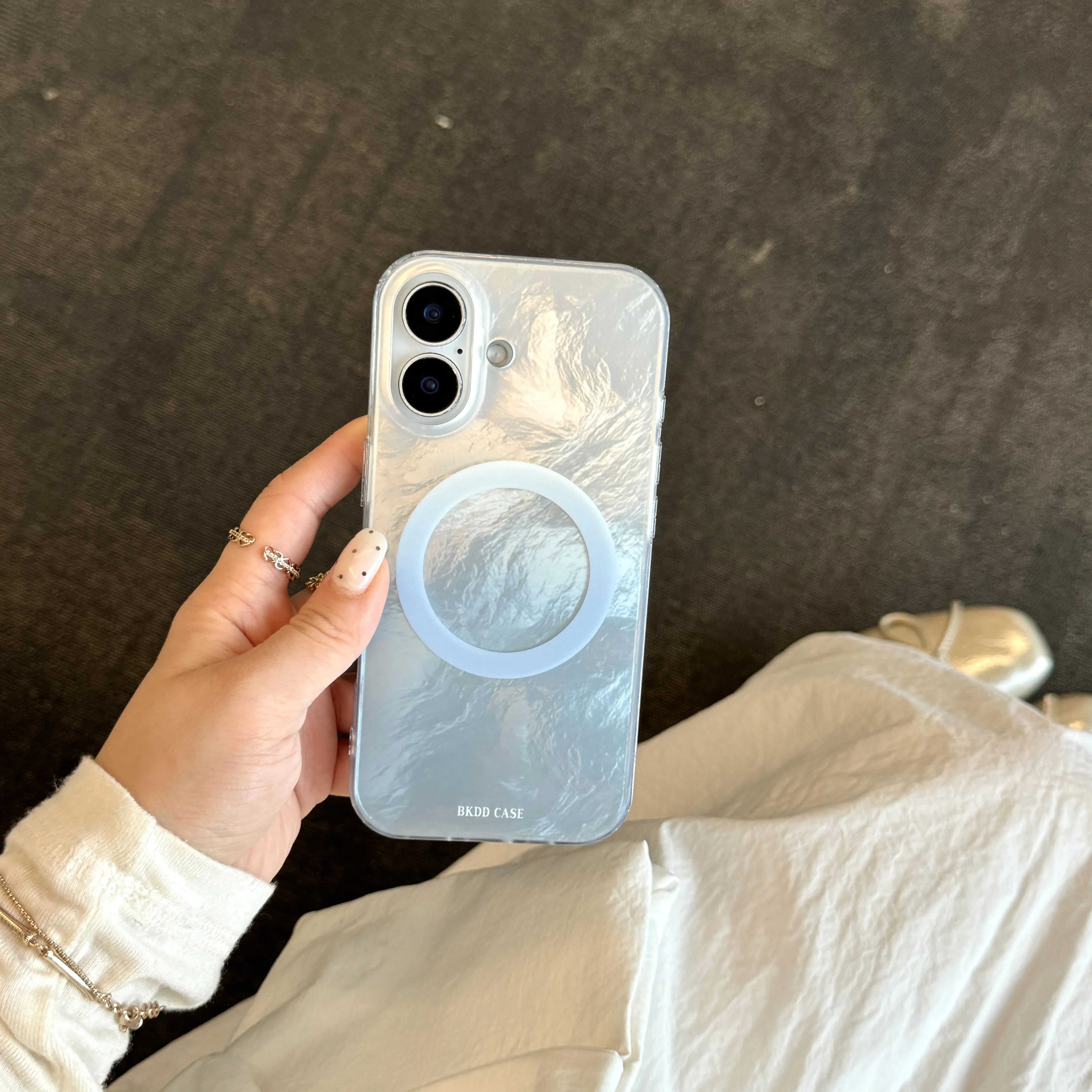 Apple Iphone 15 Pro Max - Simple Gradation Blue Tin Foil Texture