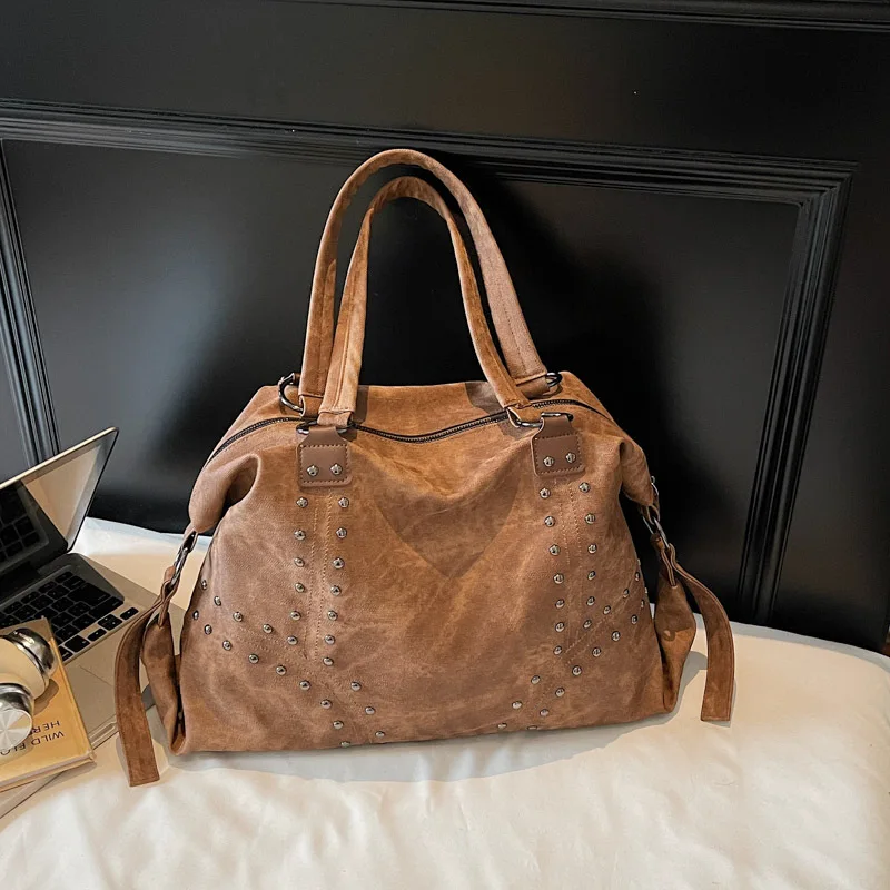 

Retro Trend Riveted Handbag Women 2026, Fashionable Tote Bag, Simple and Large-capacity Pillow Designer Luxury Bag