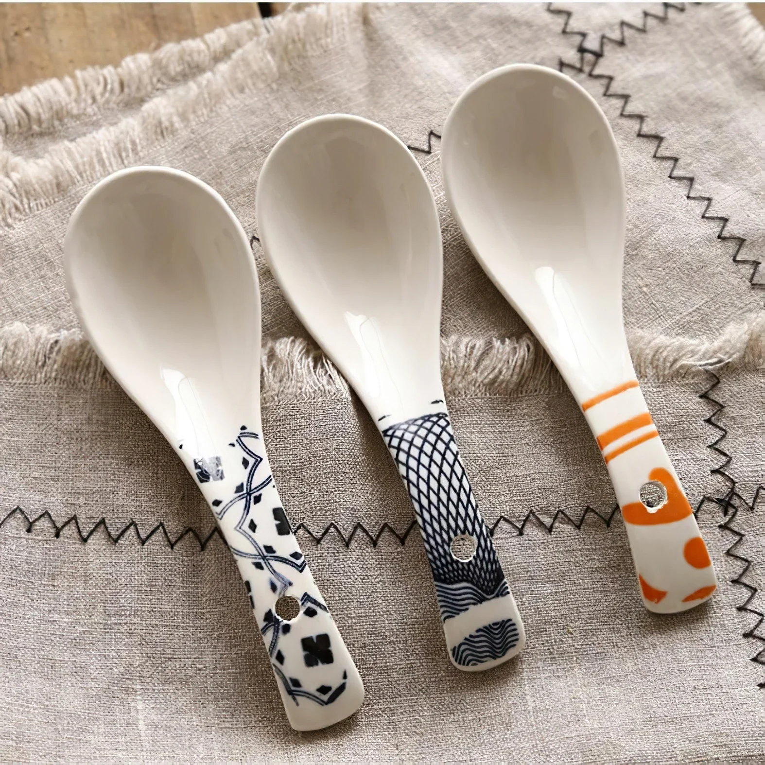 1Pcs Ceramic Spoon Multi-Function Glaze Porcelain Japanese Scoop Porridge Soup Spoon Tableware Restaurant Household Kitchenware