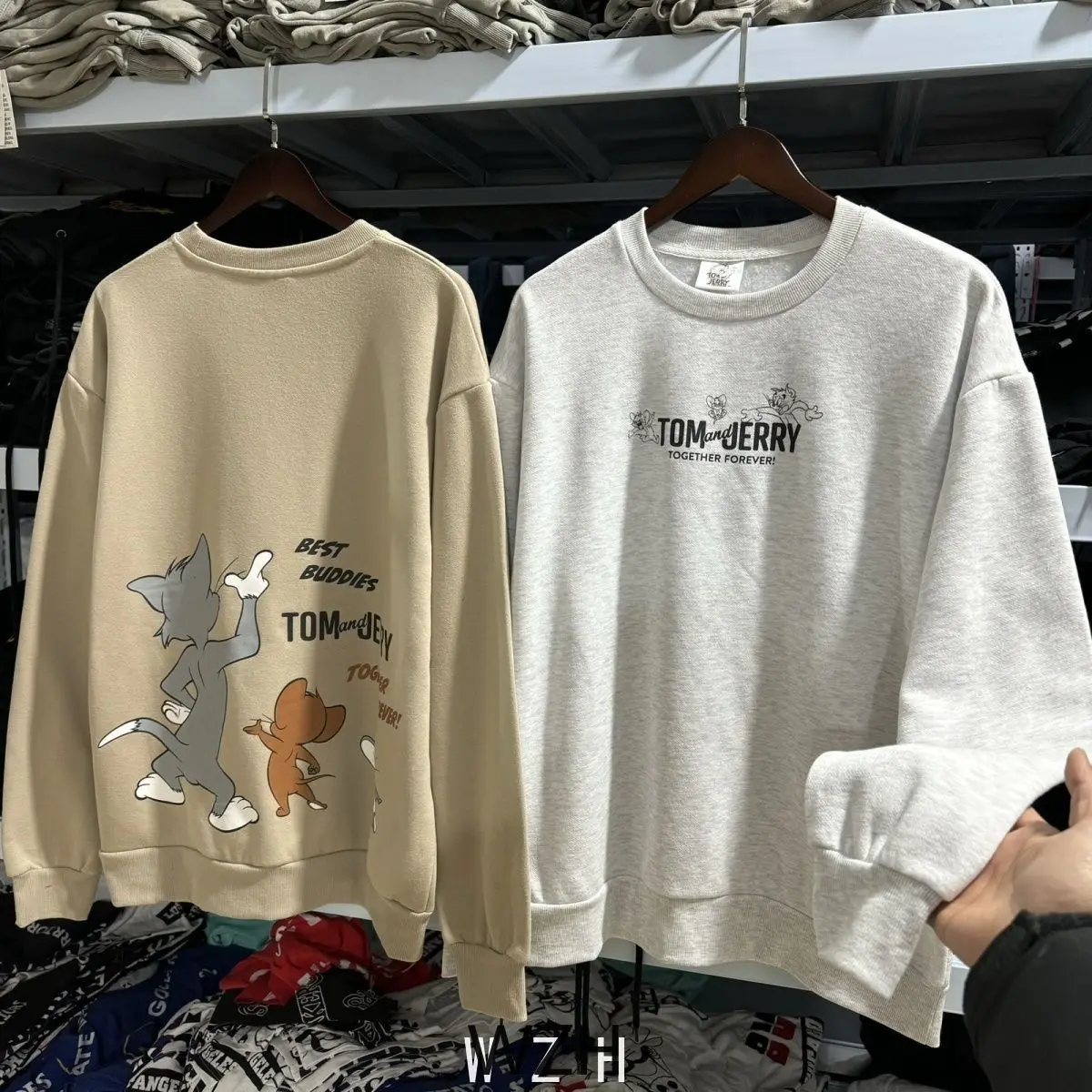 TOM JERRY Cat and Mouse Joint Crew Neck Sweater Men's and Women's Same Autumn and Winter Thin Velvet Top Winter Clothes Women