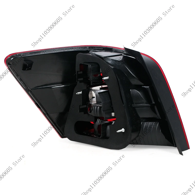 Rear Tail Light For Mercedes-Benz W204 GLK GLK300 GLK350 GLK200 2008-2012 Turn Signal Light Brake Warning Light Reversing Light