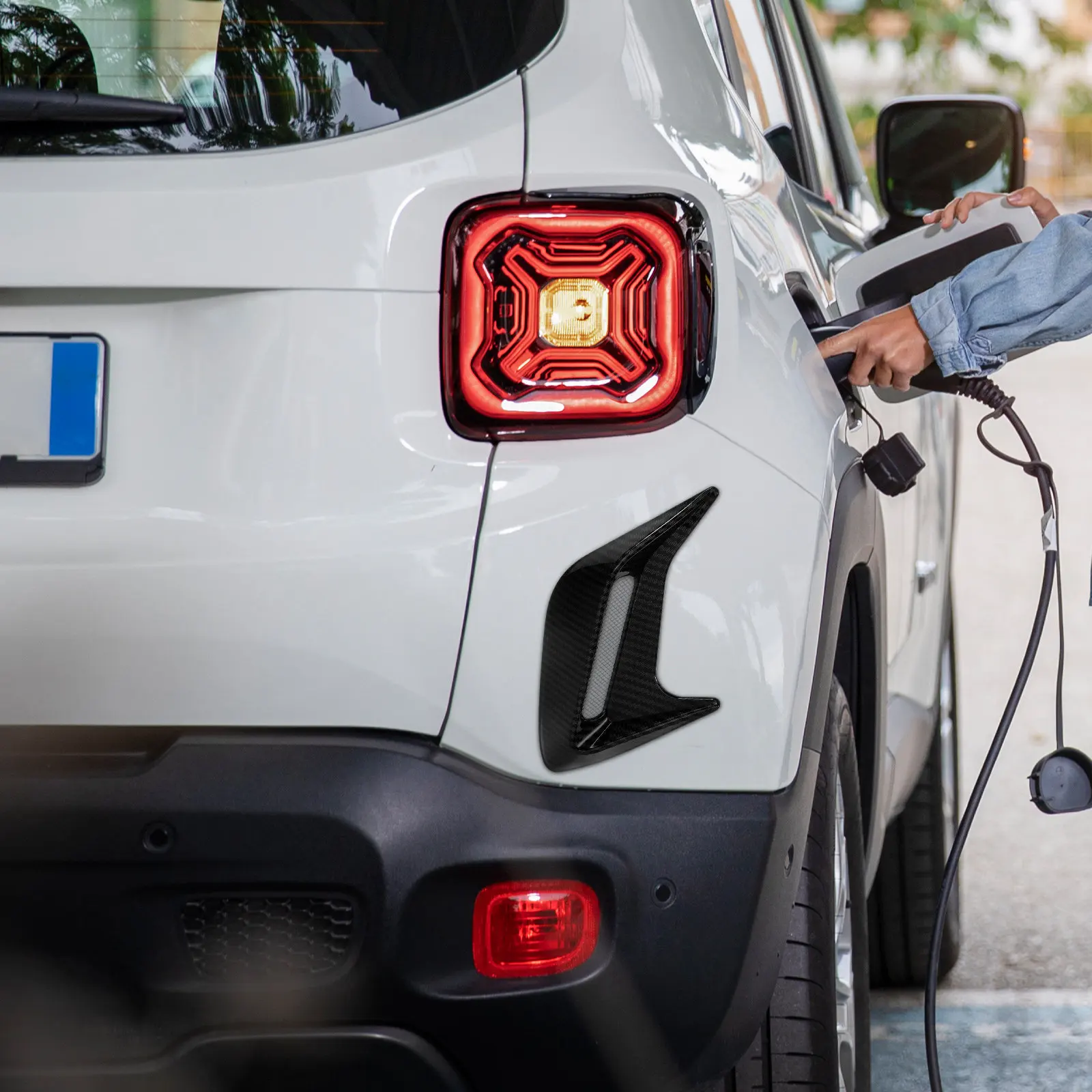 

1 пара декоративных накладок на боковые части автомобиля, высокореалистичные, из АБС-пластика, автомобильные внешние аксессуары, простая установка без инструментов, накладки на боковые воздухозаборники автомобиля