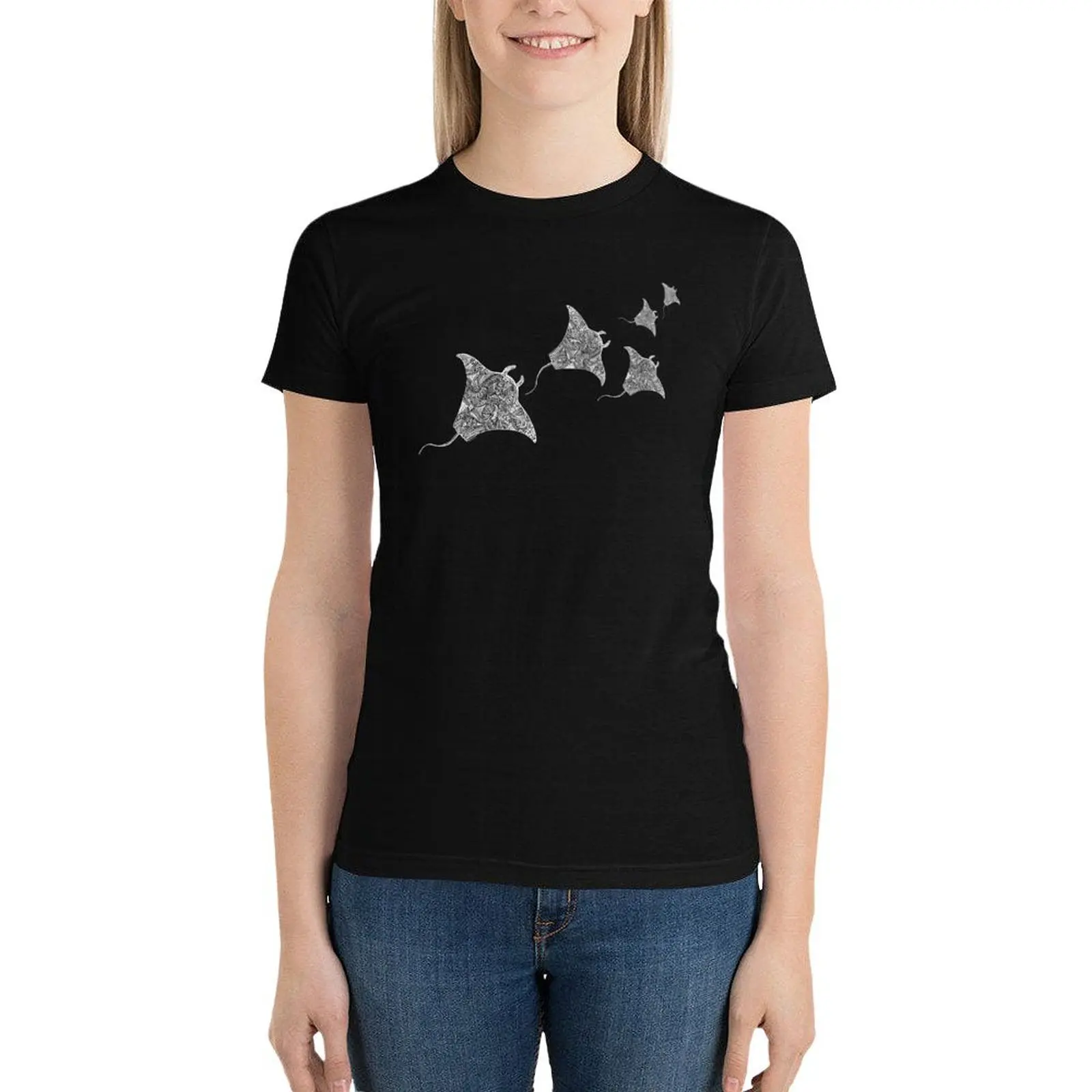 

Manta Ray - Oceanic Art T-Shirt Short sleeve tee Blouse woman t shirt