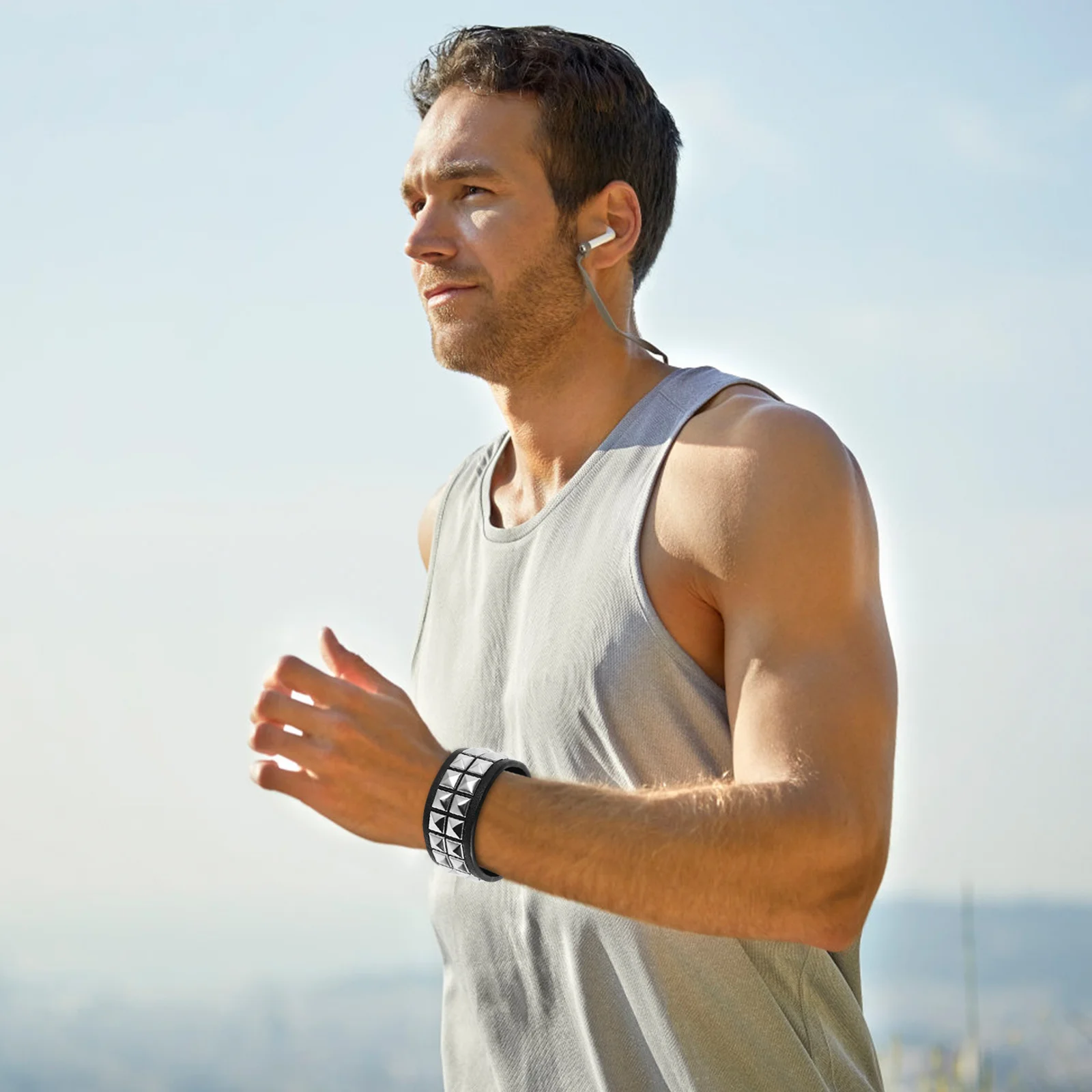 

Vintage Cuff Bracelet Punk Rivet Wristband Gothic Rock Bangle Unisex Fake Studded Jewelry For Halloween Party