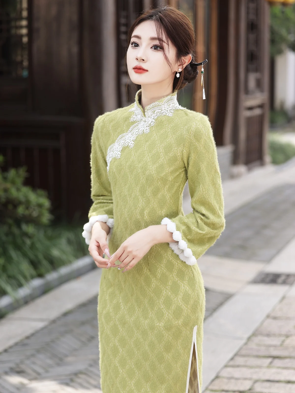 

Young New Chinese Chenille Long Sleeve Green Plaid Cheongsam Winter Daily Warm Girls' Clothing