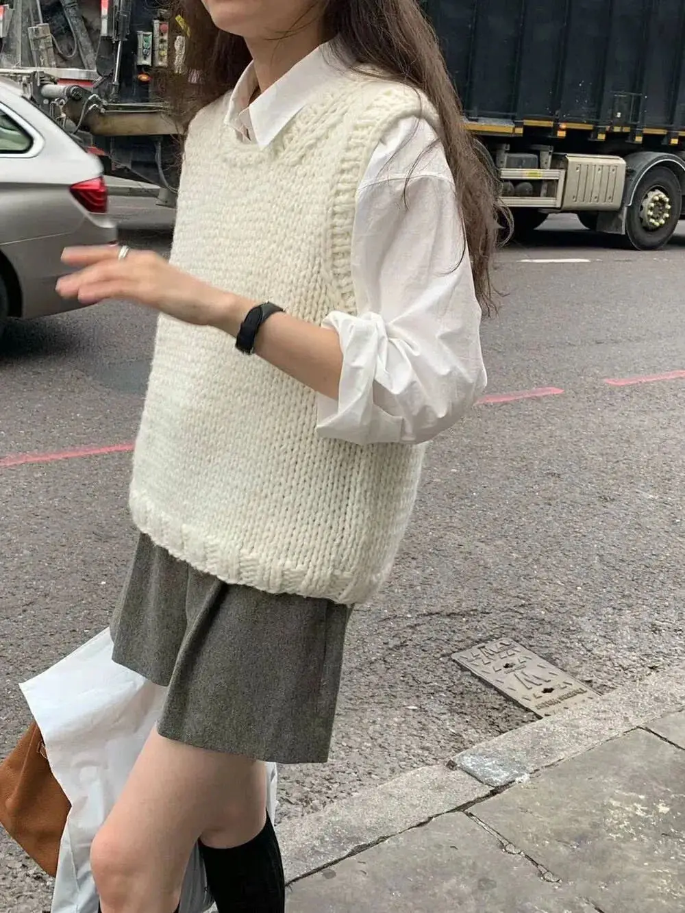 Vintage Knitwear Girls Solid White knit vest Waistcoat Sleeveless Crew Neck Rib Knitted Chunky Sweater vest tank top for women