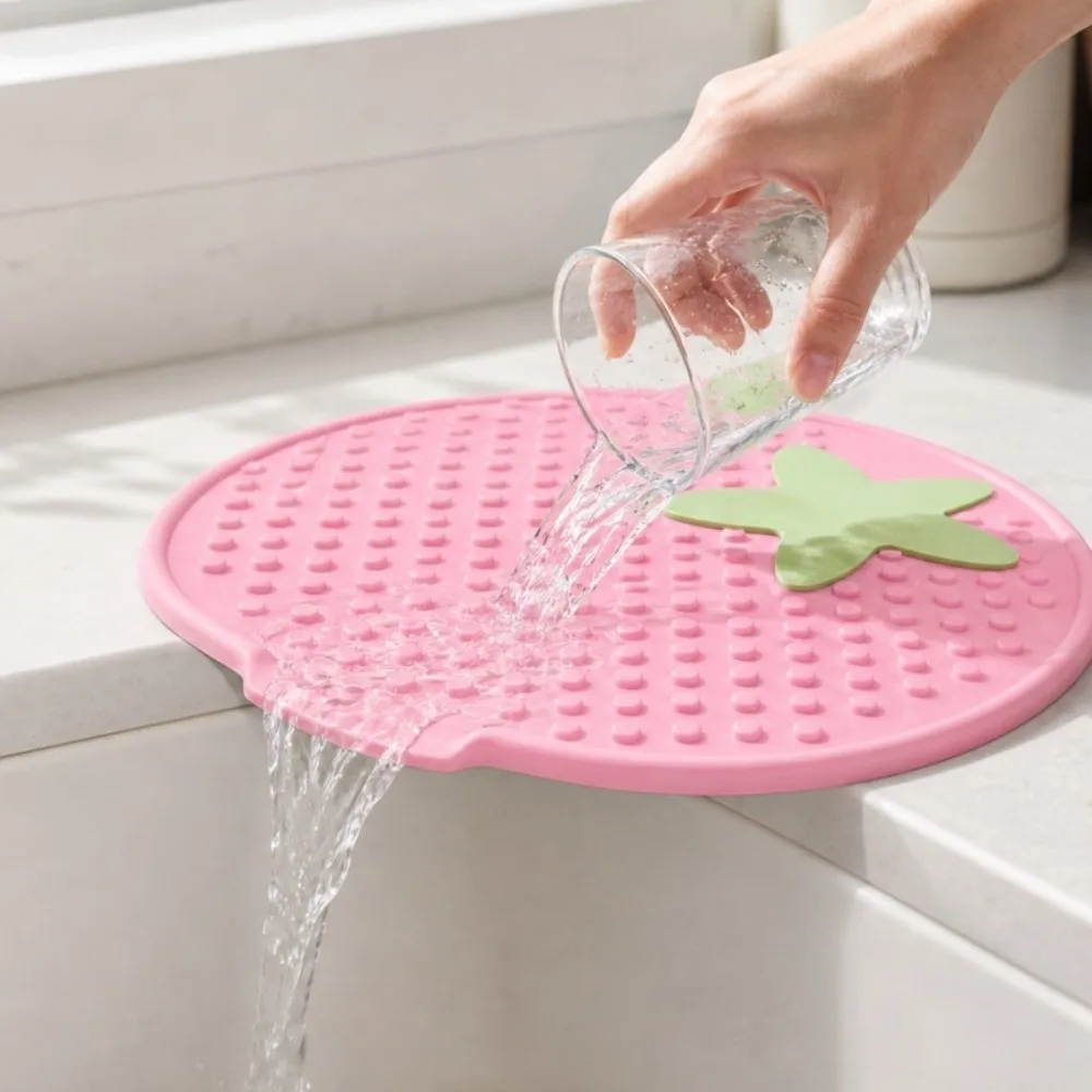 Silicone Strawberry Silicone Drain Mat Strawberry Shaped Foldable Kitchen Sink Dish Drying Mat Heat Resistant Waterproof