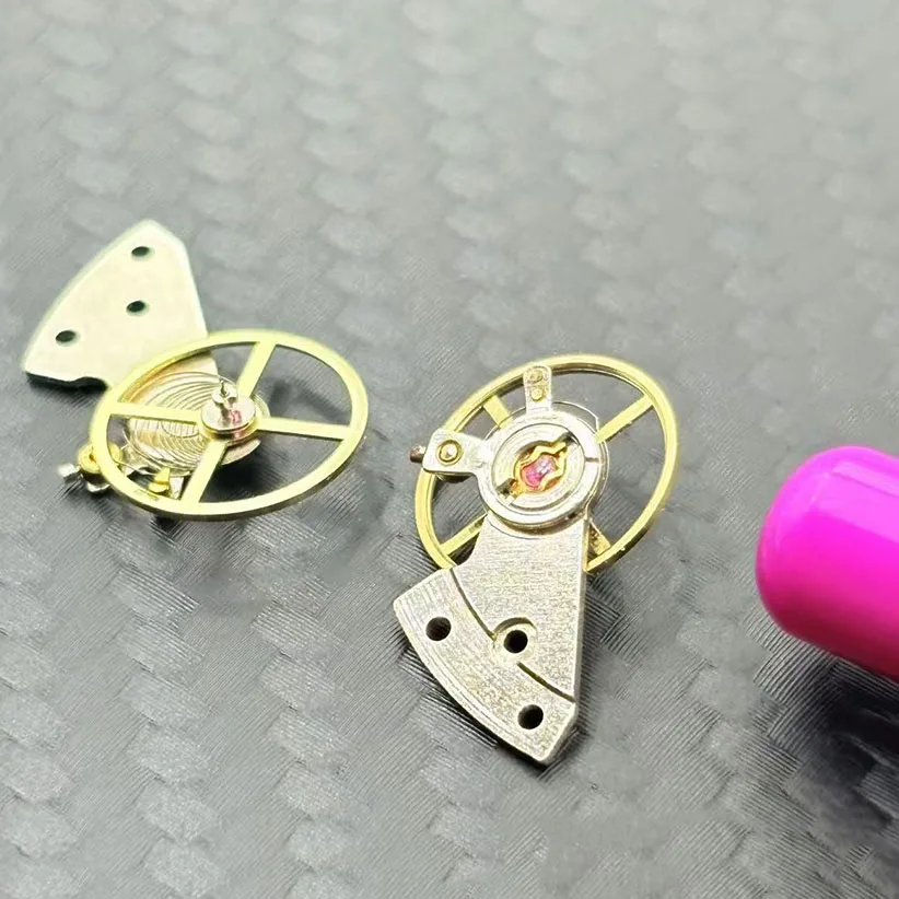 3/5/10pcs Watch Movement Accessories Made in China 8205 8213 Movement Balance Wheel Assembly Set Including Pendulum Plate