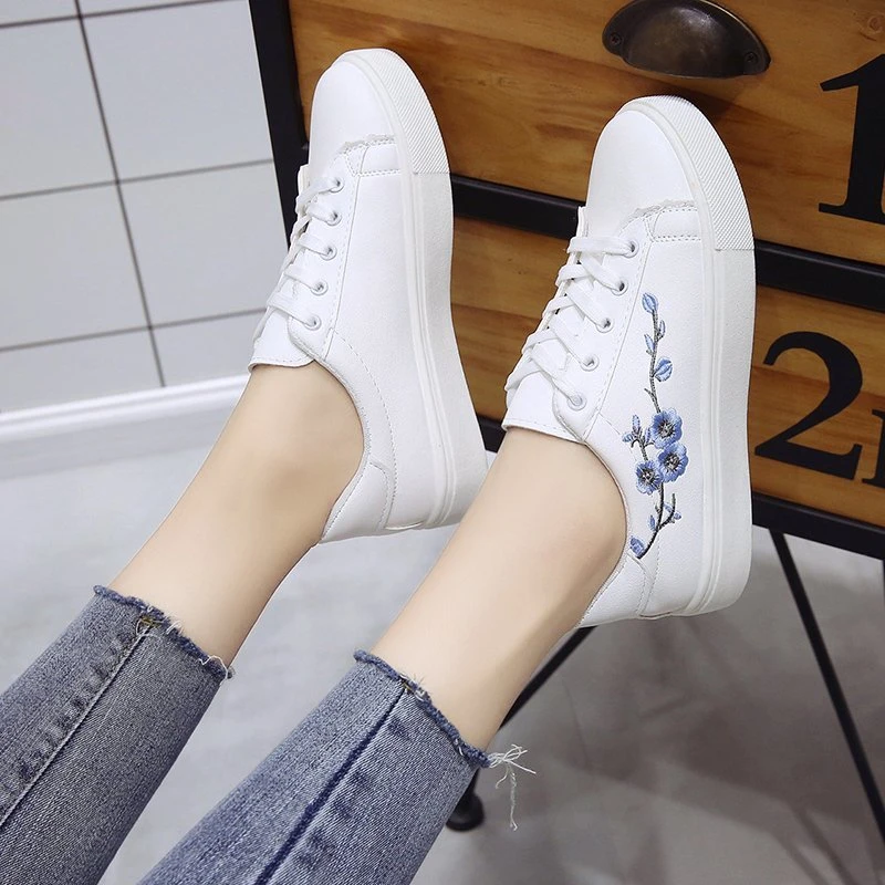 Shoes Women Running Spring Autumn Fashion White Breathable Embroidered Flower Lace-Up Casual Comfort Sneakers Zapatos De Mujer