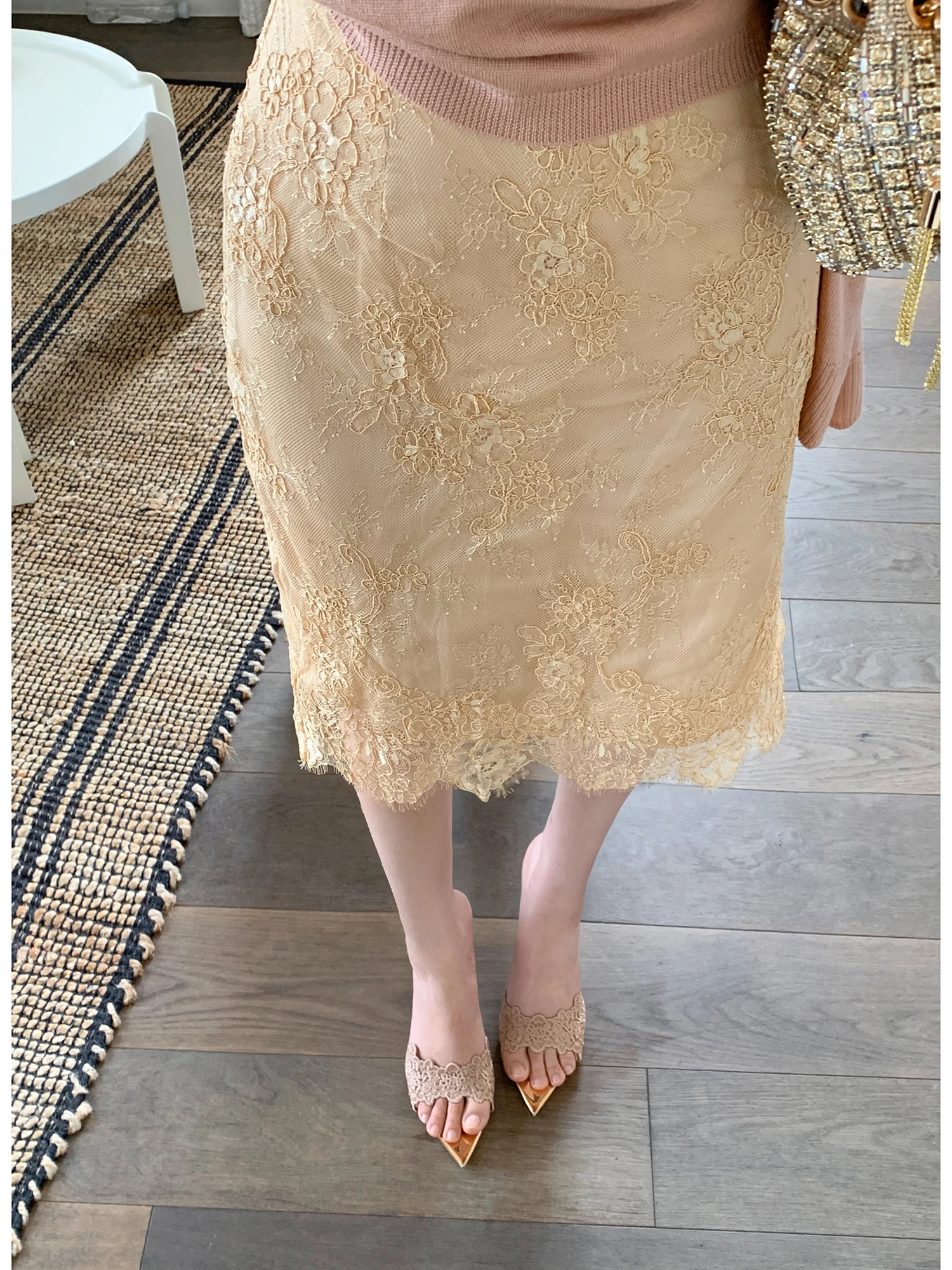 

Летняя короткая кружевная юбка-полусолнце женская, облегающая, с завышенной талией, с индивидуальной окраской, SYA Xi Xiaoxi, с богатой отделкой