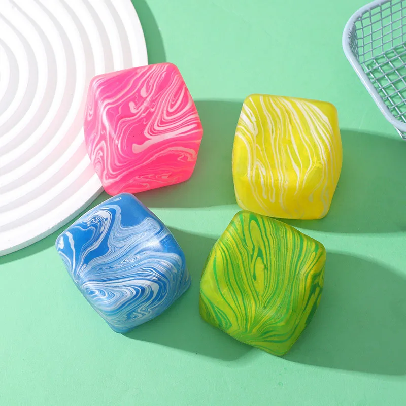 Giocattoli sensoriali antistress con ricciolo di cubo antistress per alleviare l'ansia, giocattoli da spremere a lenta crescita Palline antistress per cubetti di ghiaccio per adulti Bambini