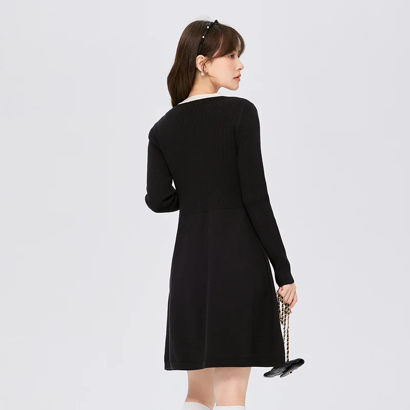 Semir Dress Women Bow Contrasted Color Bottoming Dress Elegant 2023 Winter Temperament Slim Knitted Dress