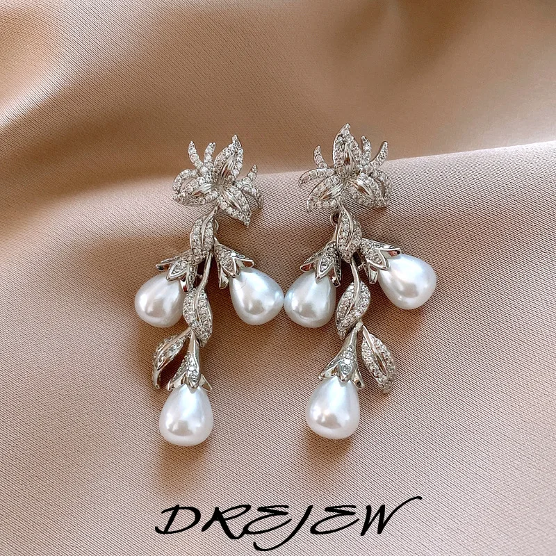 

DREJEW Flowers and Leaves Zircon Pearl Tassel Earrings for Women Fashion Long Drop Earring Light Luxury High-end Wedding Jewelry