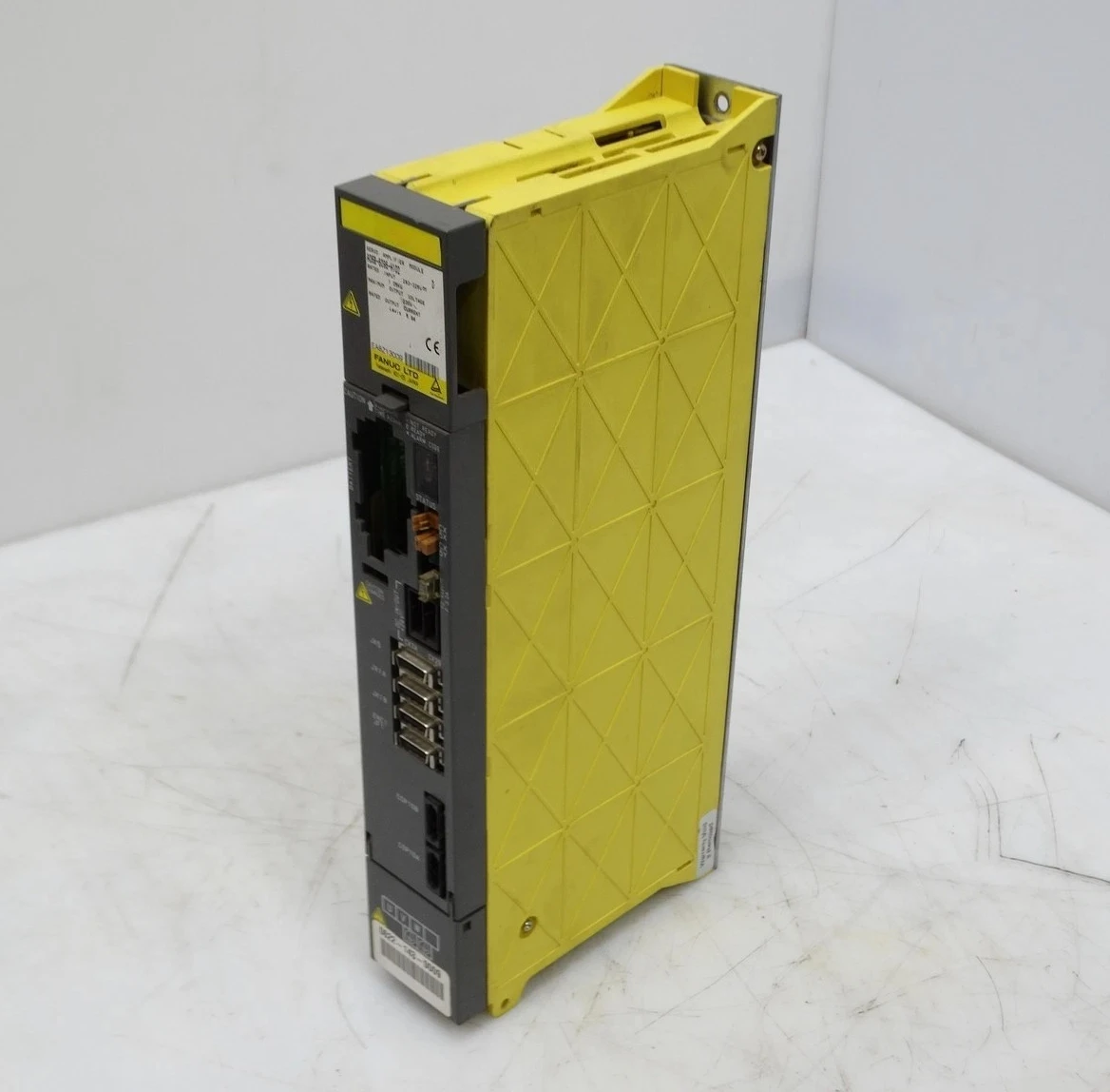 

A06B-6096-H102 Для FANUC A06B-6096-H102 Б/У сервопривод, сервоусилитель