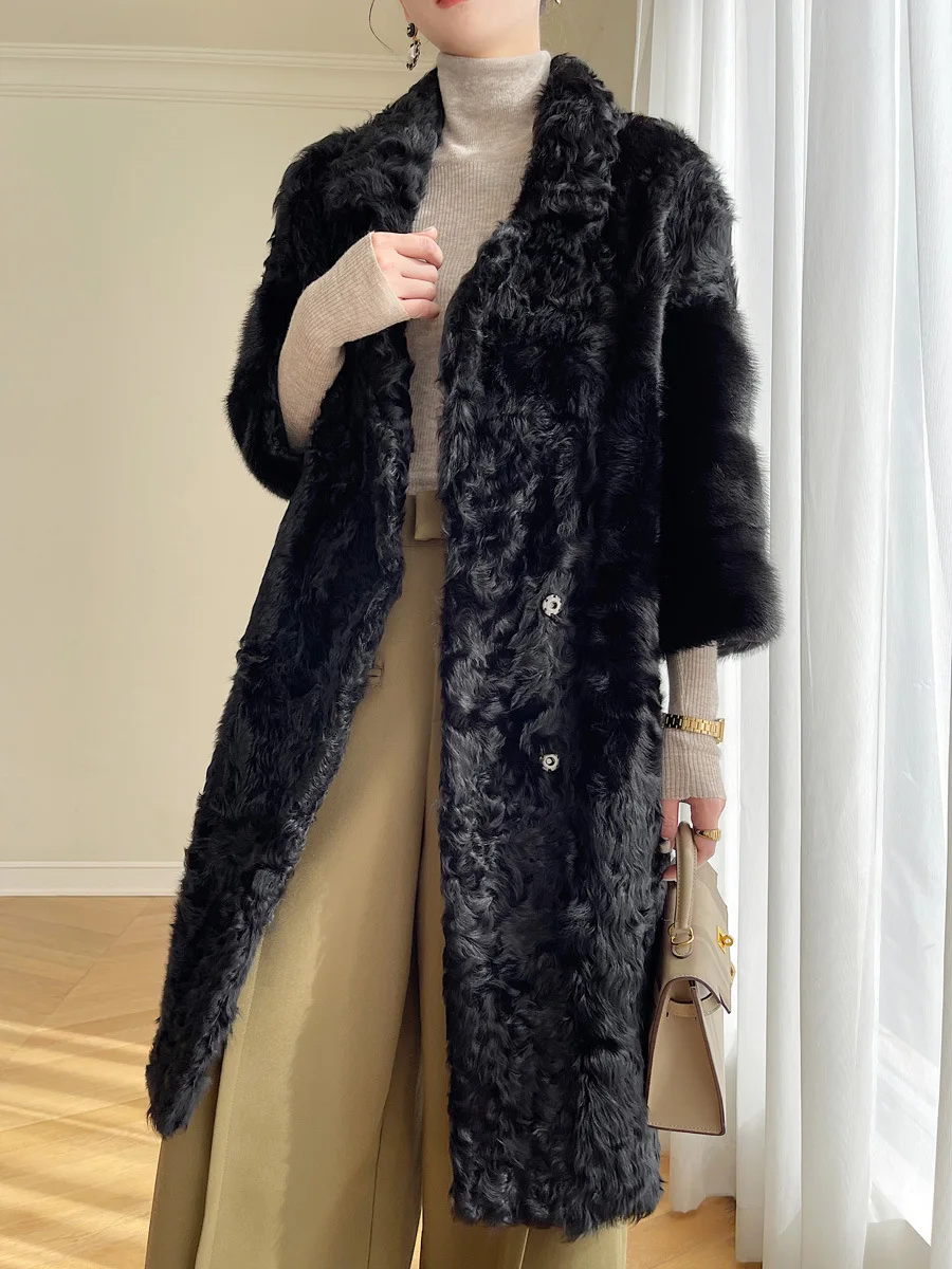 Lamb fur coat for women, light luxury sheepskin fur one piece coat, patchwork whole mink V-neck medium length winter 2024