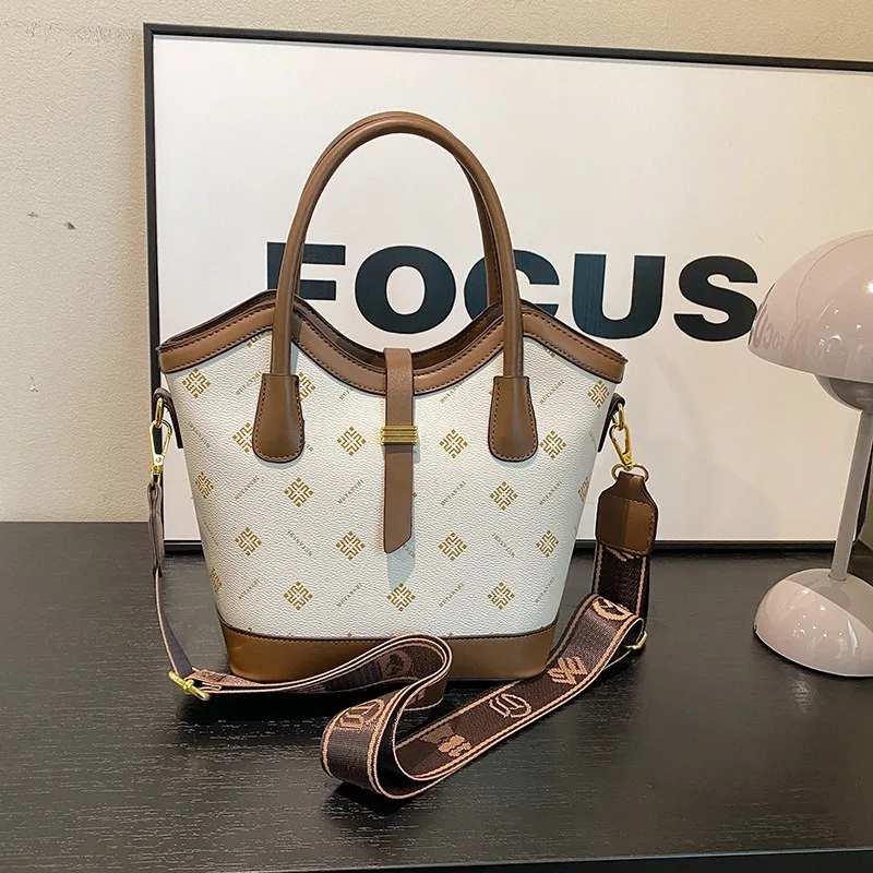 

​​2025 Hot Vintage Shoulder Bag Women Stylish Printed Crossbody Purse Large Capacity Minimalist Handbag for Ladies