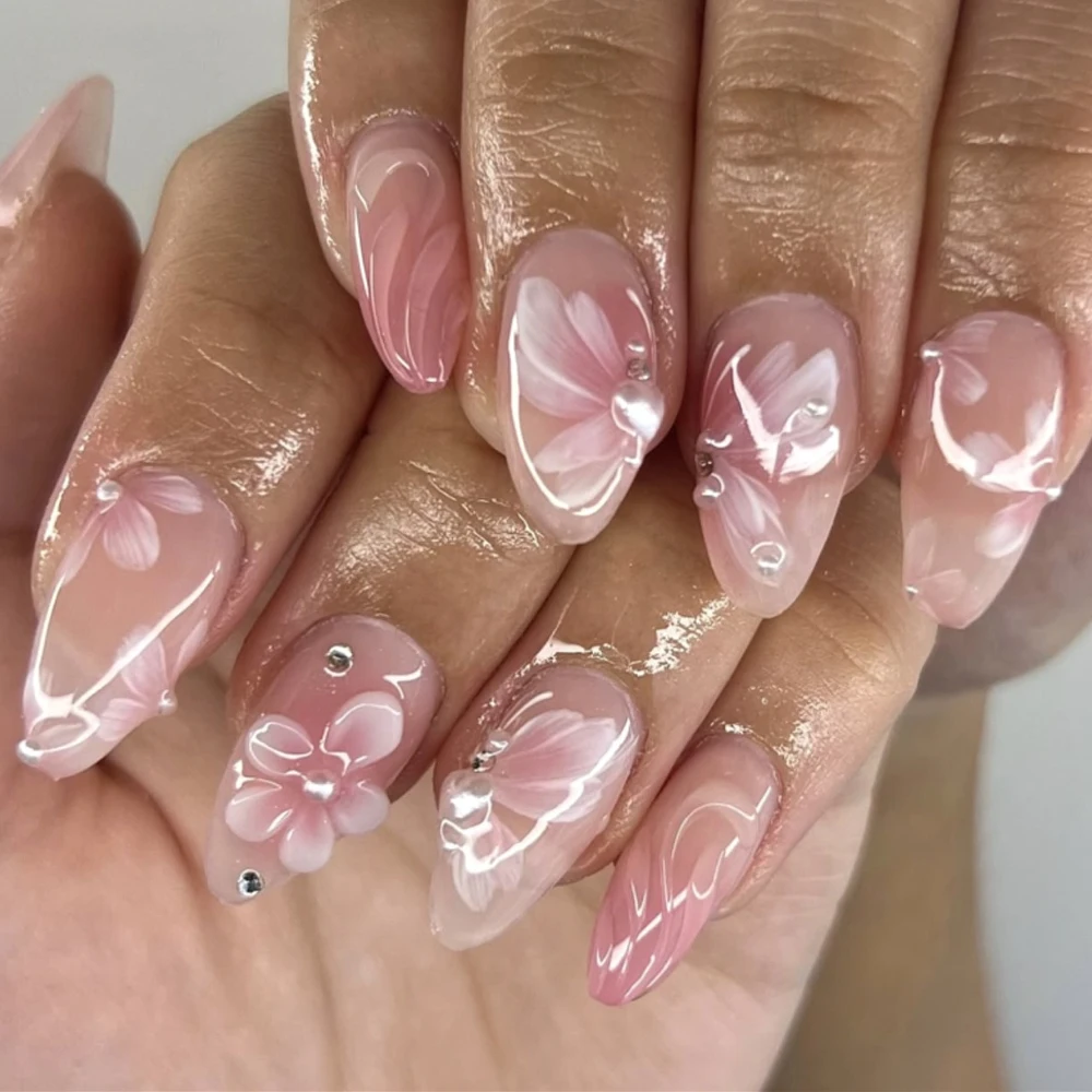 

Pink White Halo Dyeing Butterfly 3D Flowers Pearl Nail Art Wearable False Nails Detachable Finished Fake Nails Press on Nails