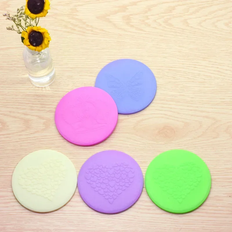 Draagbare Eenzijdige Mini Pocket Make-Up Spiegel Cosmetische Compacte Spiegels Kleur Willekeurige Dia 7Cm Kleur Willekeurig Reis Cosmetische Tool