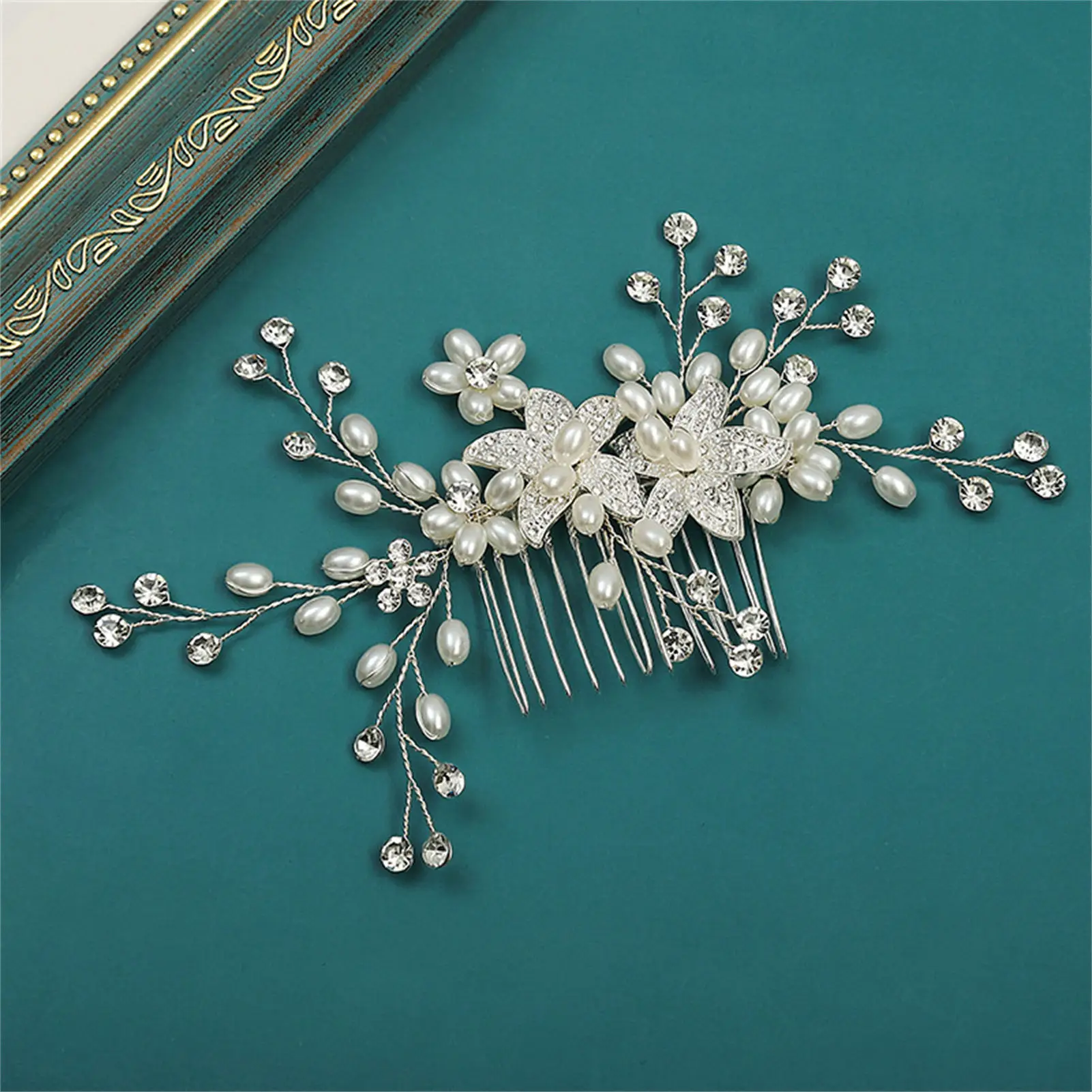 Handmade Pearl Hair Comb Headpiece Luxurious Alloy Hair Accessories with Rhinestone for Woman Hair Decorative Ornaments