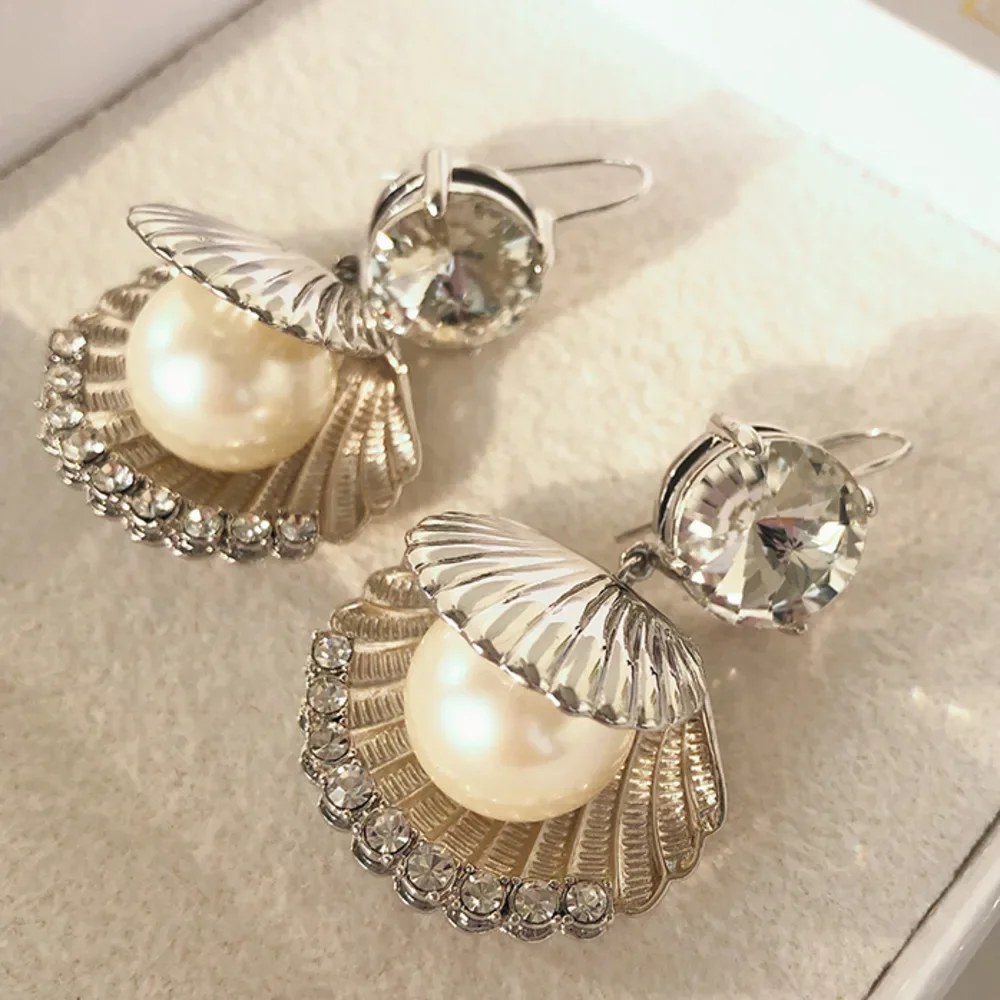 New Fashion Brands Shell Pearl Large Crystal Silvery Earrings Women High Quality Jewelry Designer Trend