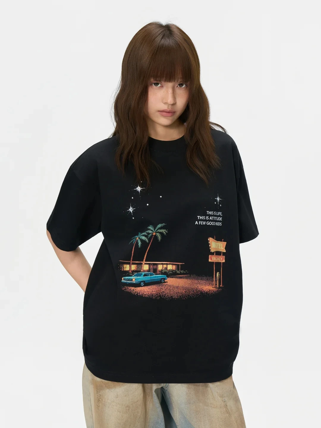 Vintage Night Motel Landscape Graphic T‑Shirt Unisex Short‑Sleeve Casual Top Retro Palm Car Print for Fashion Lovers Y2k
