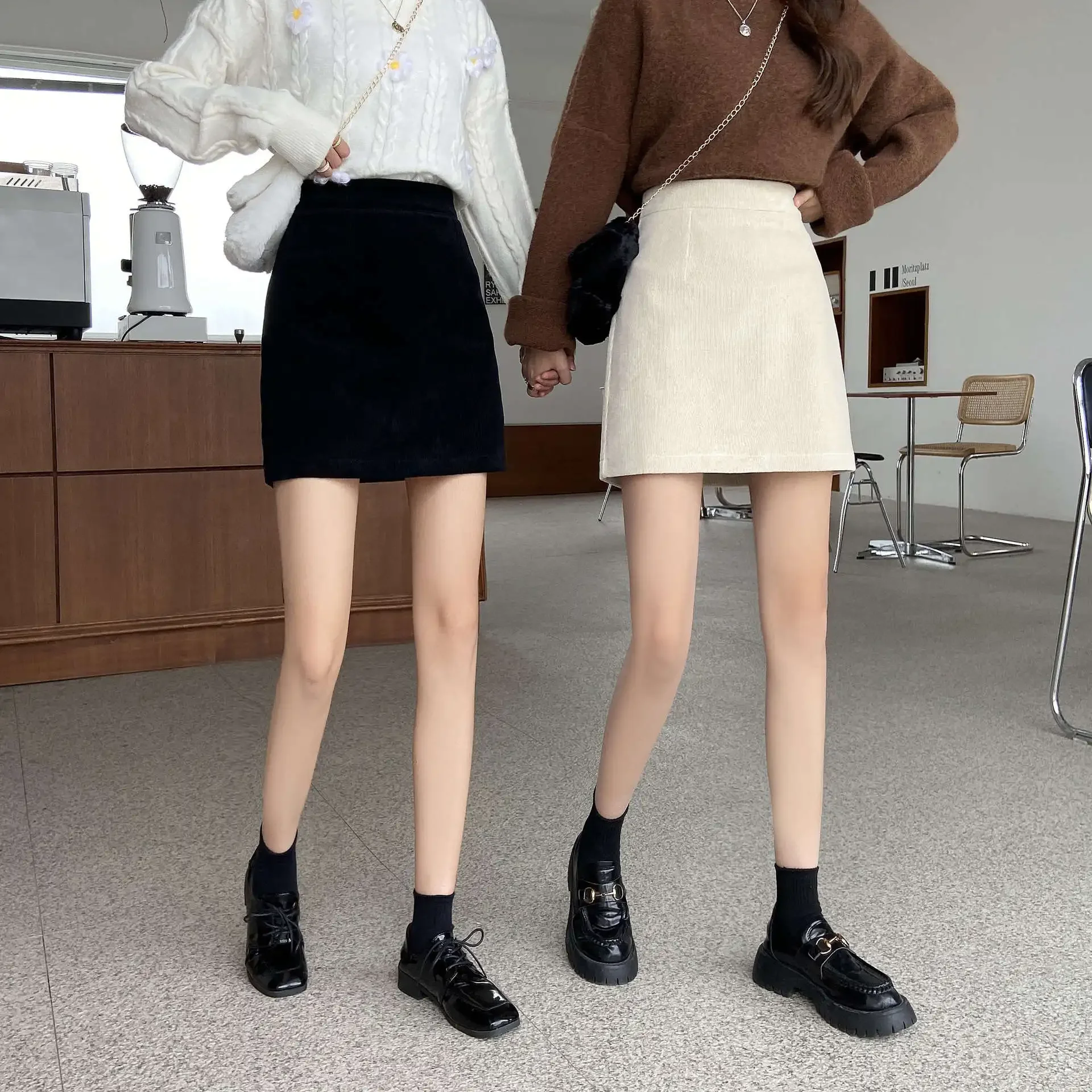 2023 Autumn Winter New High-waisted Sweater Corduroy Skirt Slimming A- line Versatile Black Mini Dress Tail