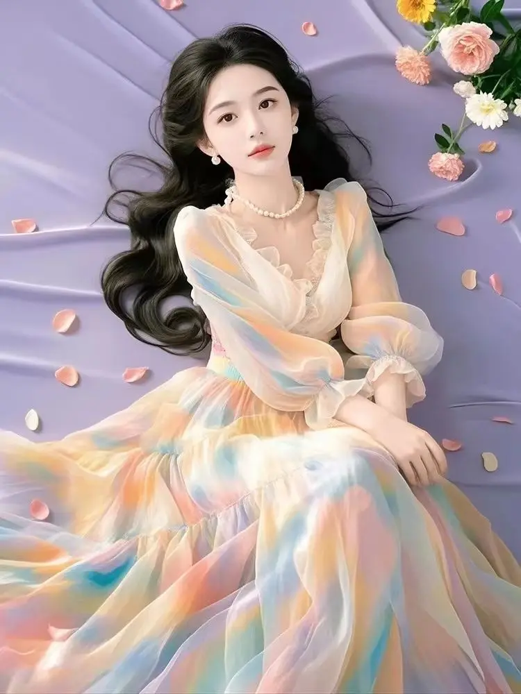 

Новинка лета 2026: Женское шифоновое платье свободного кроя с многослойным декоративным принтом, длинными рукавами и V-образным вырезом, модель TS929