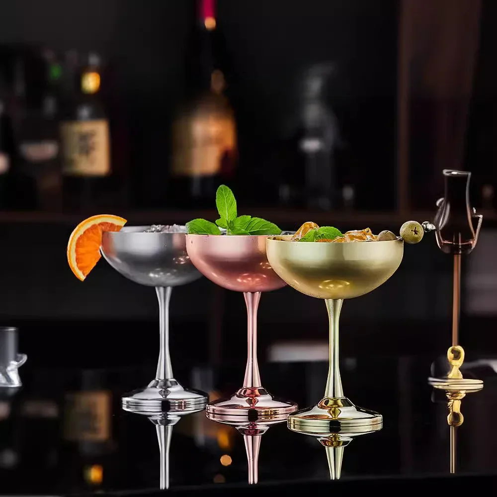 

Stainless Steel Cocktail Glass Ice Cream Cup Creative Metal Goblet Restaurant Martini Glasses Margarita Barware Strawberry cup