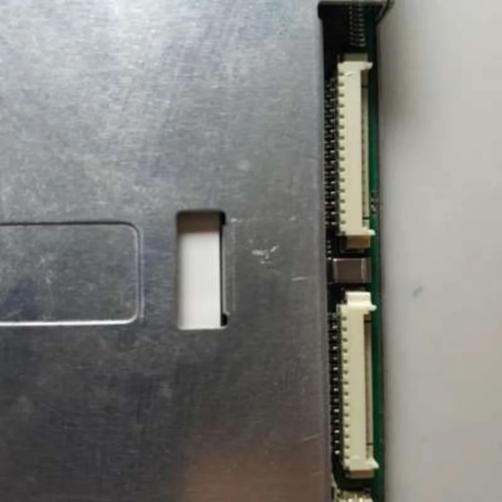 Pantalla LCD KCS6448ESTT-X1