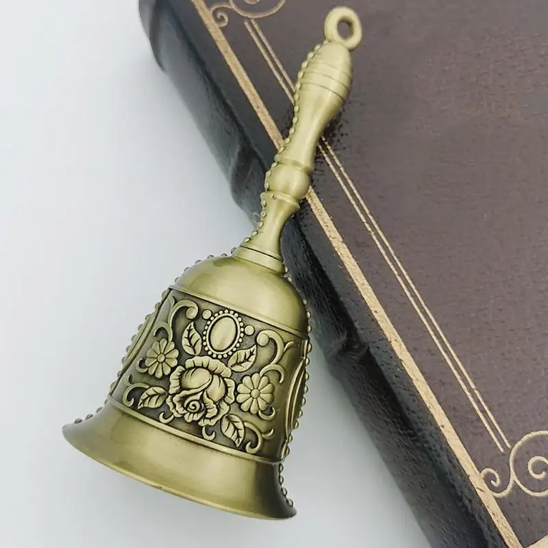 Small Bell Vintage 3D Relief Christmas Bells Aesthetic Luxury Loud Brass Hand Call Bell For School Church Weddings Hotels