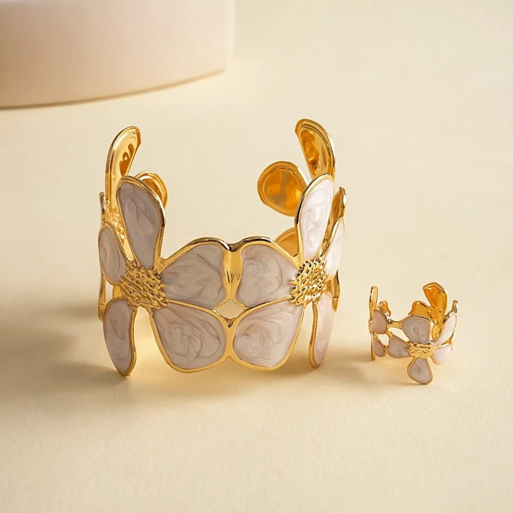 Opening Flower Bracelet and Ring Kit Vintage Metal Iron Women's Wedding Jewelry Set Exotic Style Vacation Style