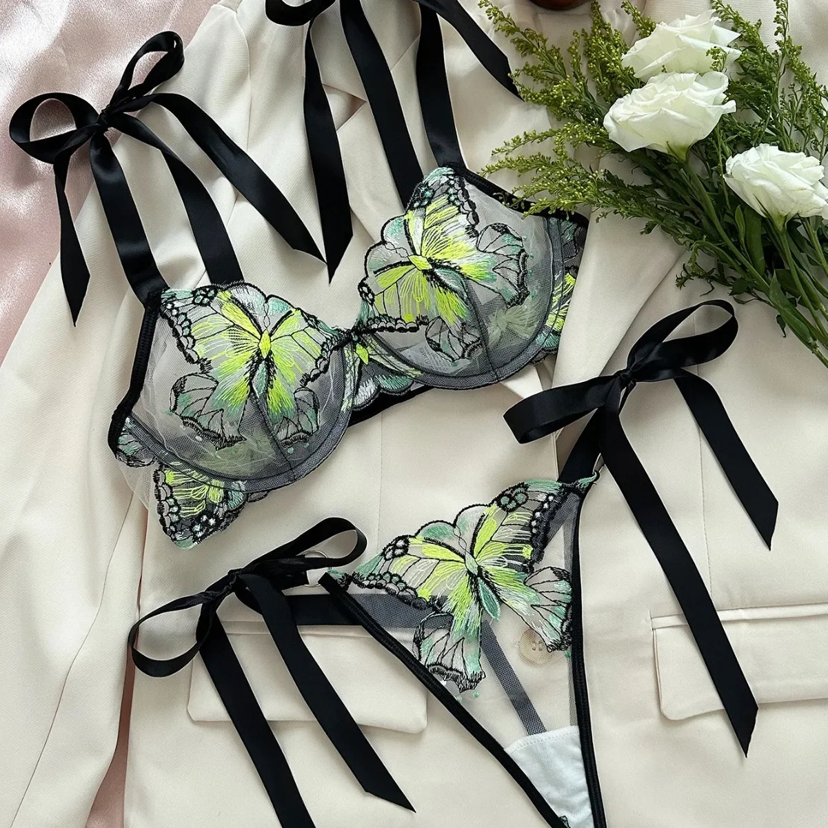 

New Butterfly Embroidery Bra Female Sling Transparent Mesh Seduction Girl Sense Bra Sexy Fashion Erotic Set Soft Skin-Friendly