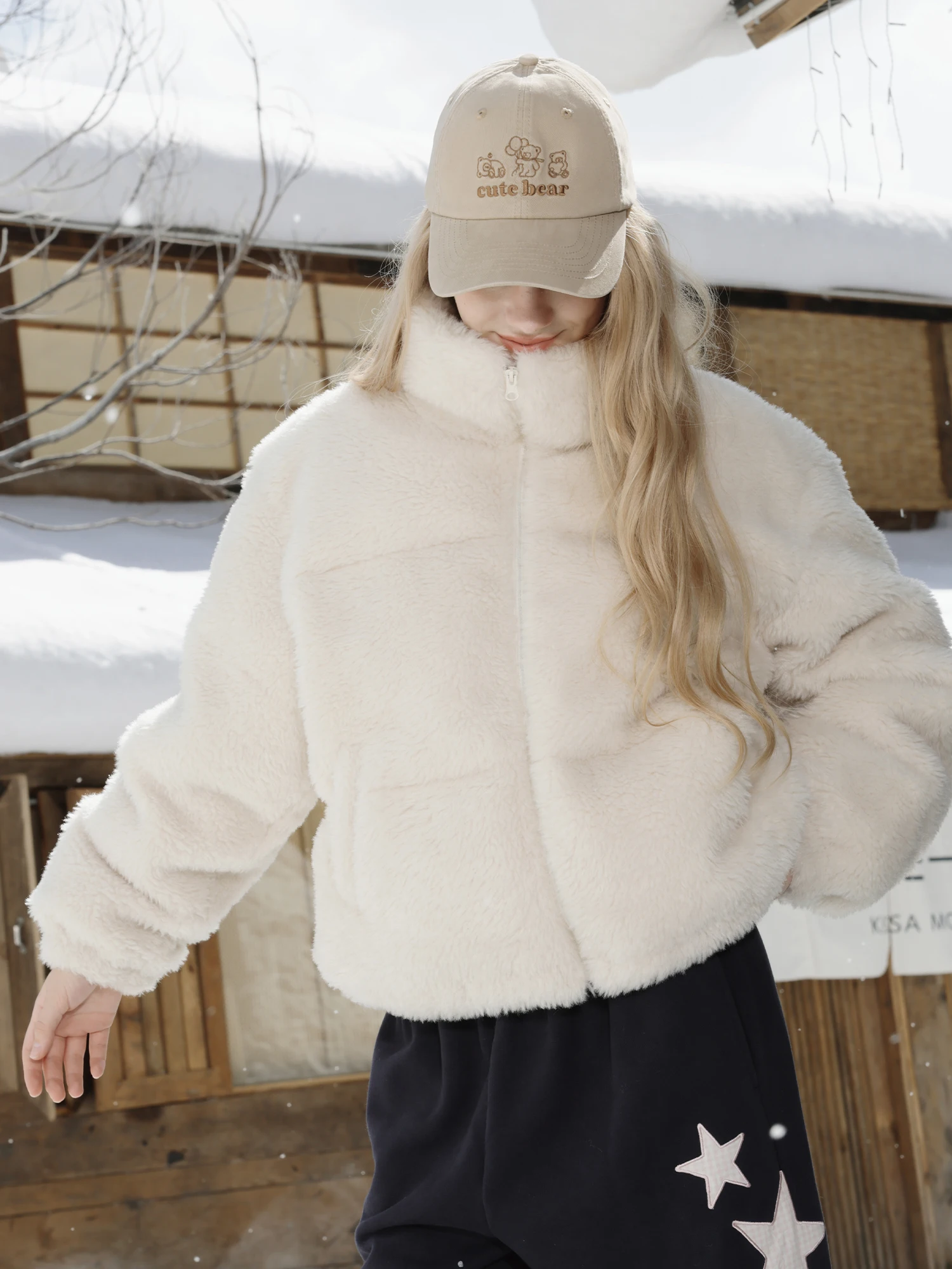 

Yescci White Fur Jaet Women's Sli Stand Collar Plu Outerwear ort Length Polyester Fiber Long Sve Zipper Closure