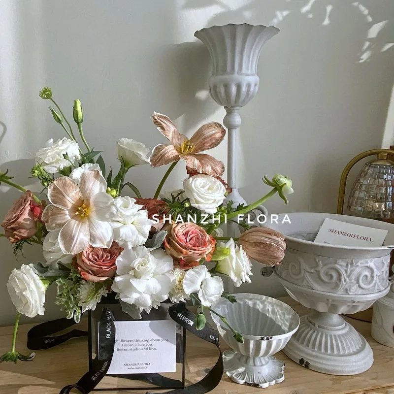 American retro white tall flower pot wholesale gardening dried flower wrought iron flower arrangement device
