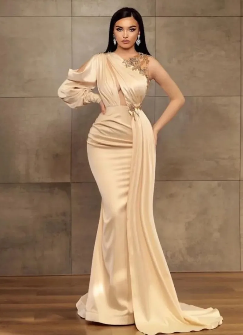 Robe de Soirée Arabe de Couleur Champagne, Tenue Élégante à Plis de Perles, Style Dubaï, ixFormelle