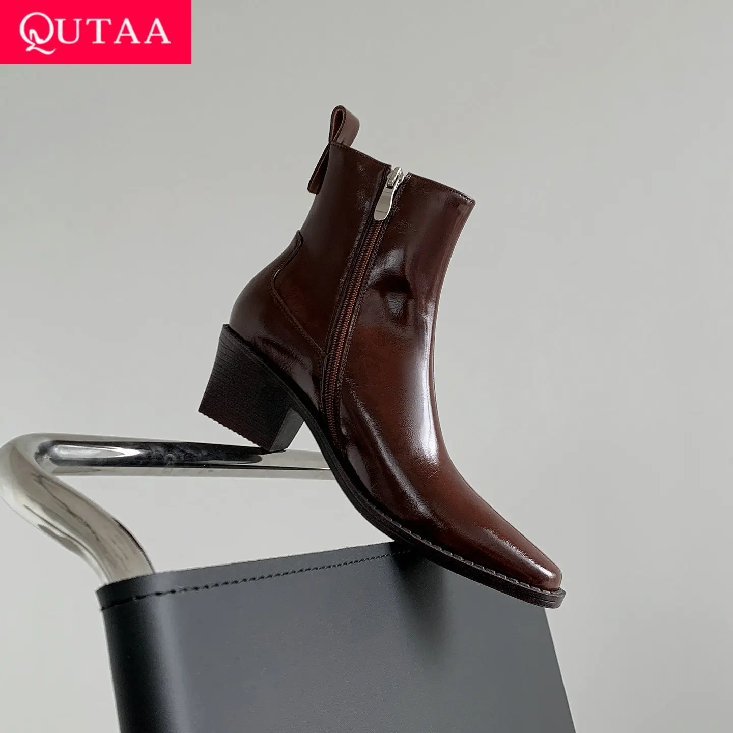 

QUTAA 2026 Fashion Cow Leather Women Ankle Boots Winter Shoes Autumn Mid Heels Zipper Chelsea Pointed Toe Short Boots 34-40