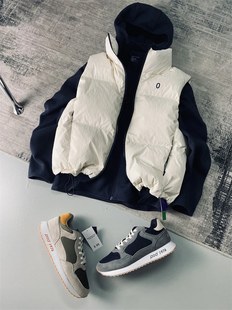 High-End down Vest Unisex Outdoor Hiking Warm Fashionable Nylon Stand Collar 90 Duck down Puffer Vest Couple Style