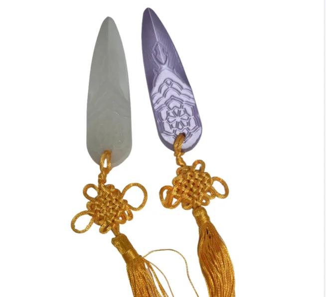 

Anime Kpop Demon Hunters Zoey Rumi cosplay High-Quality White and Purple Props Halloween Stage Performance Props as a Character