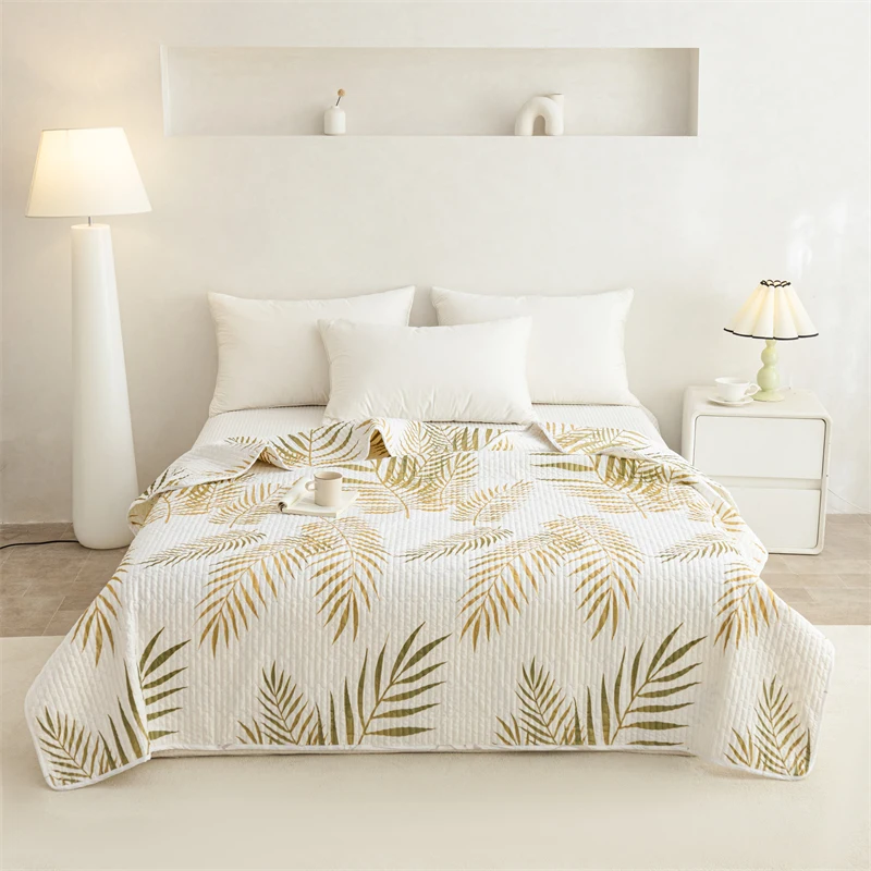 watercolor-palm-leaf-quilted-bed-cover-1-piece-soft-skin-friendly-all-season-bedspread-decorative-coverlet-for-bedroom