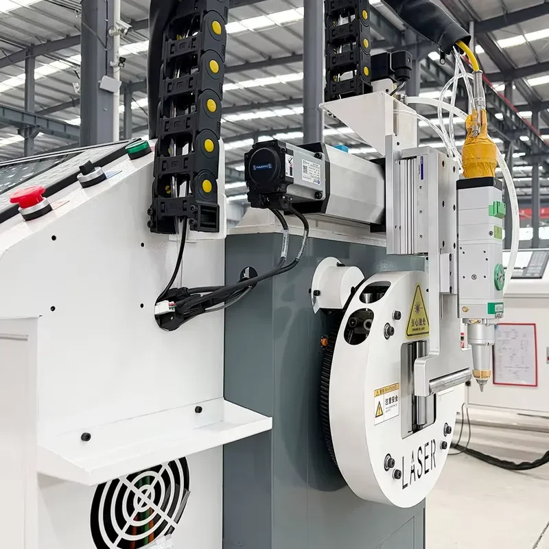 Small Tube CNC Fiber Cutting Machine 1KW 1.5KW High Precision for Metal Pipe Processing