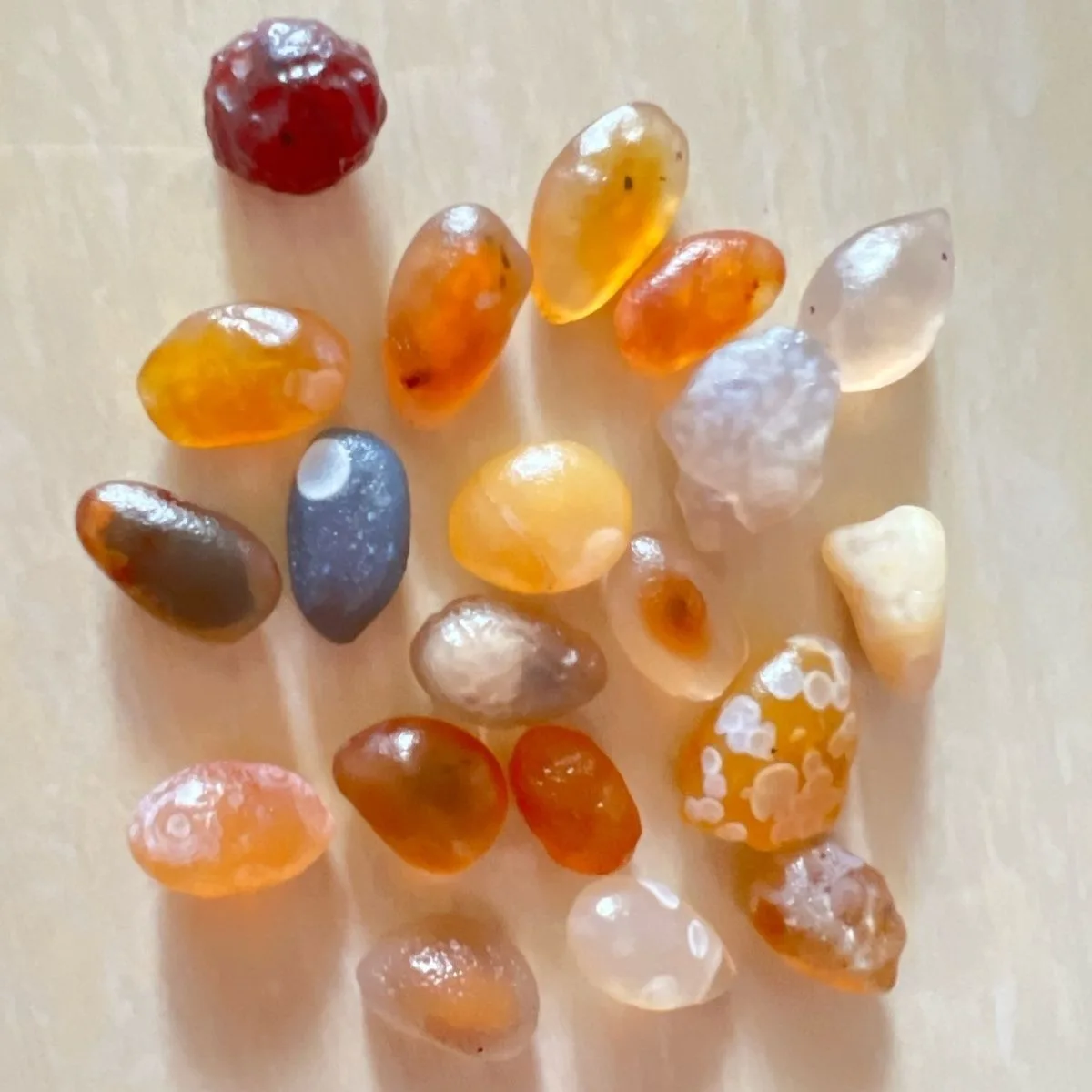 Decor Stone Candy Agate,Glass Vial Set, 10-15mm Natural Unpolished, Sandy Tone, Pendant Making Collection.Candy Agate