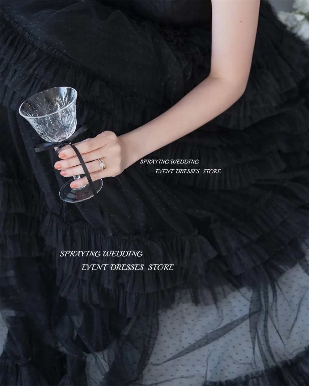 SPRYSKOWANIE Tiulowa suknia wieczorowa z dekoltem w kształcie litery V Czarny pasek Koreańska suknia ślubna do sesji zdjęciowej Luksusowy gorset o długości do podłogi Dostosowany