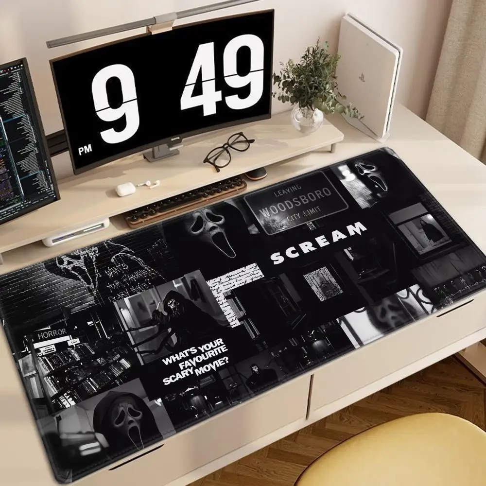 

Horror Characters Ghostface Anti-Slip Keyboard Mat Gaming Mouse Pad For PC Gamer Home Office Desktop Decoration Mat Deskmat