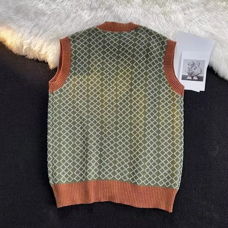 Japanese Hong Kong Style Autumn Knitted Cardigan Vest Men Green Retro Button V-neck Neutral Couple Trendy Versatile Knitwear