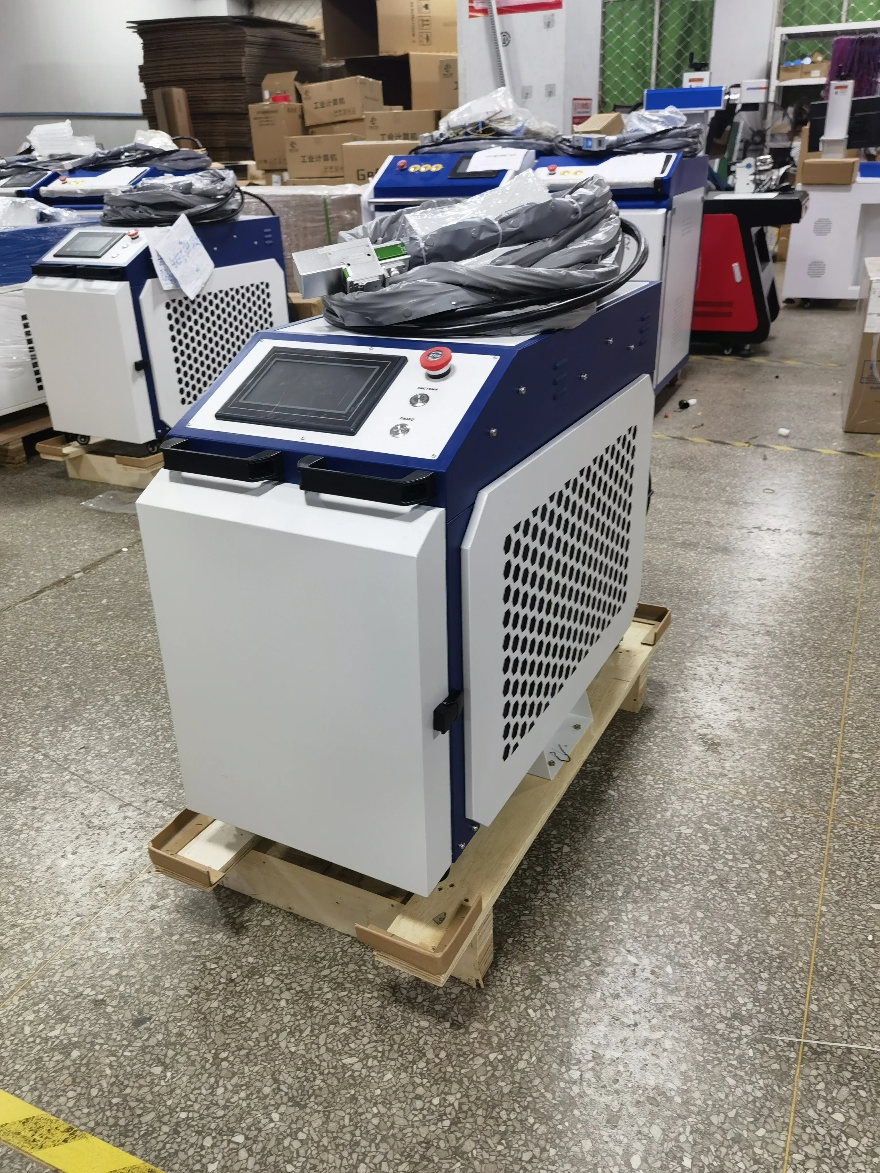 

Cleaning Machine Rust Paint Stripper Portable 1500W- 6000W Fiber Cleaning Machine Wood Brick Stone