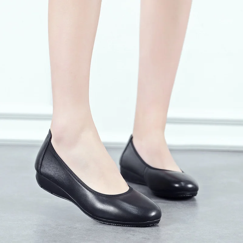 

Cow Leather Women Flats Ballet Shoes New Slip-on Soft Plus Size Woman Boat Shoes High Quality Dancing Office Loafer Ladies Shoes