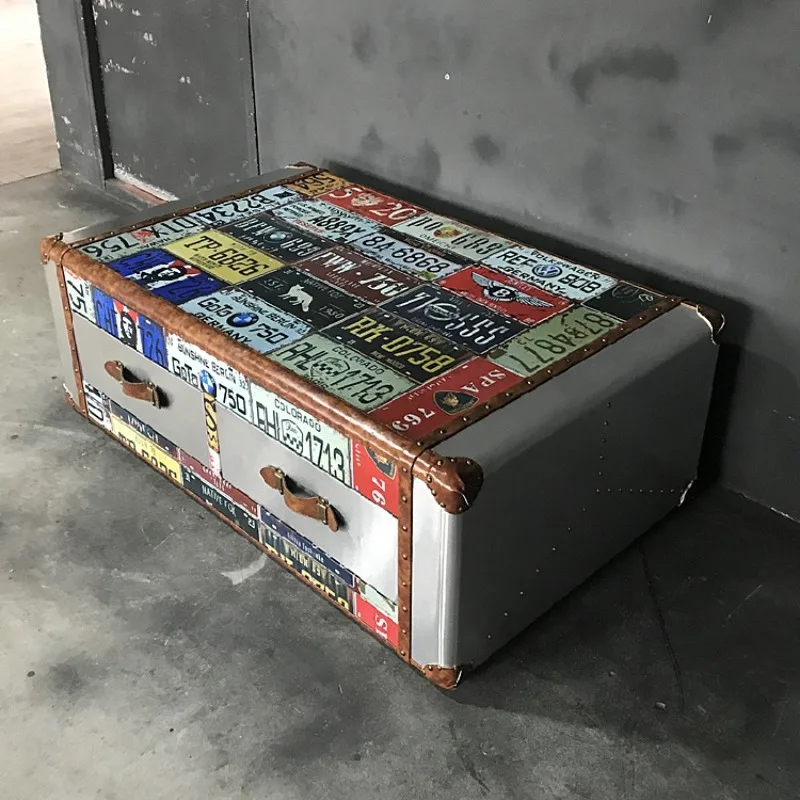 

Aluminum leather rivet tea table industrial style retro old bar art license plate diagram coffee table