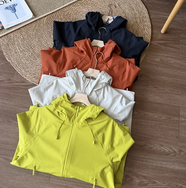 Unisex Windbreaker-Jacke mit Kapuze in Unifarbe – Leichte Reißverschluss-Oberbekleidung für Herbstfahrten und Outdoor-Aktivitäten – Detail 6