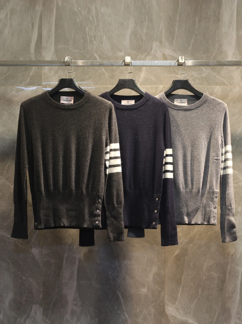 

Мужской свитер премиум-класса с круглым вырезом и четырьмя полосками, повседневный, городской стиль, с длинным рукавом, теплый, однотонный, весна-осень